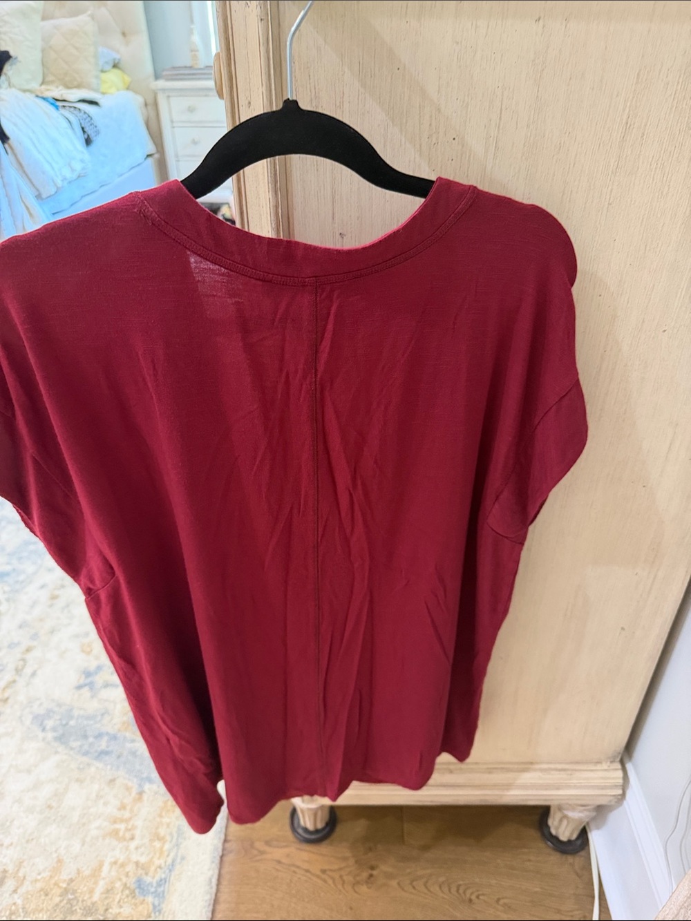 White House Black Market Burgundy V-Neck Short Sleeve Tee - Picture 5 of 9